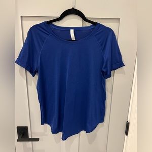 Lululemon NWOT - Running shirt